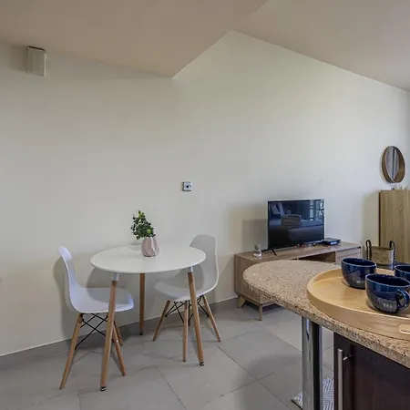 Higuests - Modern Studio With Incredible City Skyline View Dubai Exterior photo